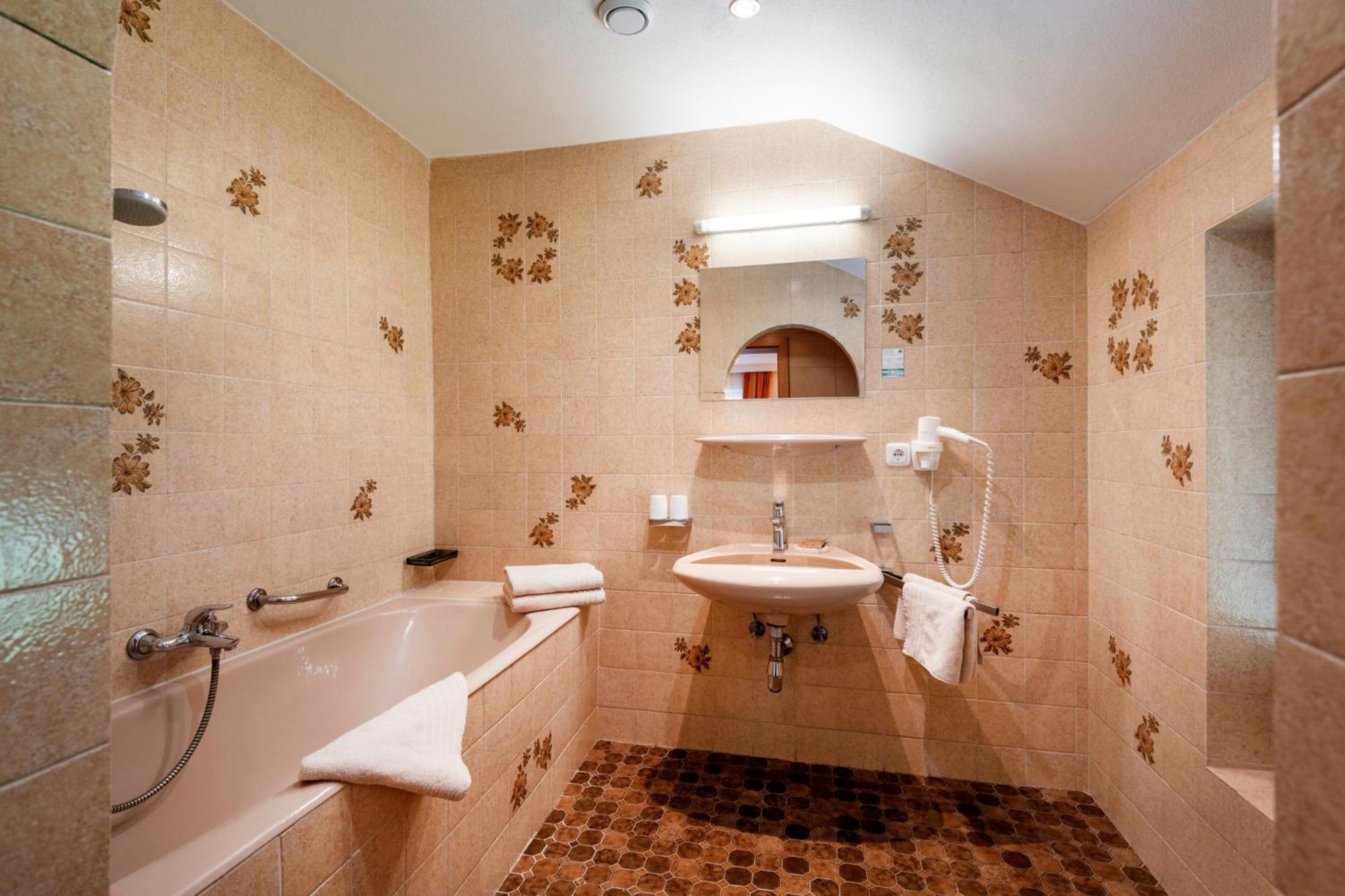 Hotel Garni Birkenhof Mayrhofen Esterno foto